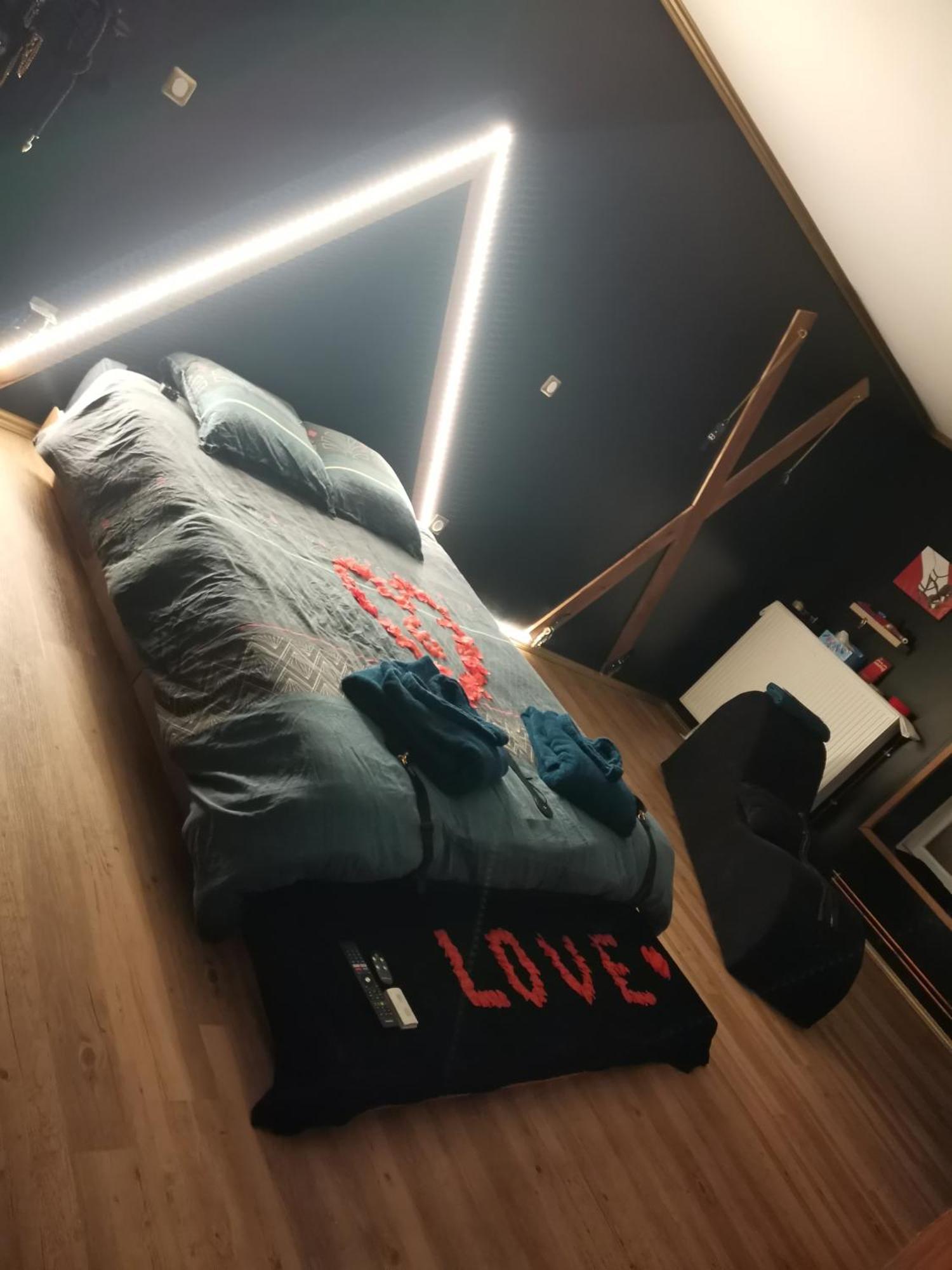 Love-Room L'Eden Du Desir Vecqueville Екстер'єр фото